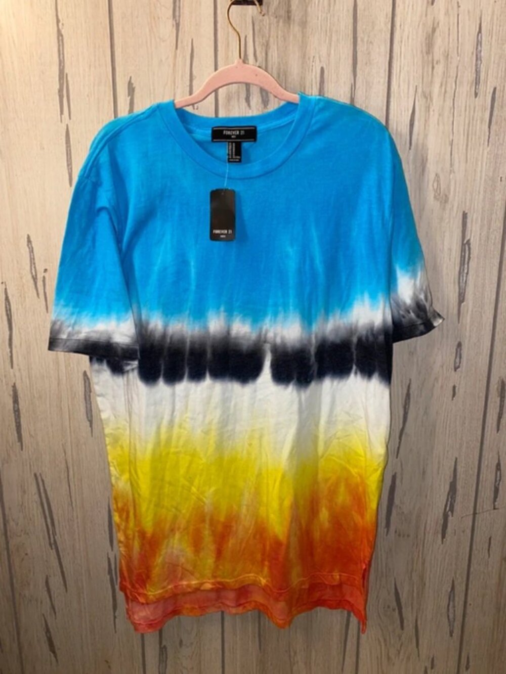 NWT Forever 21 Men’s Size Medium Top